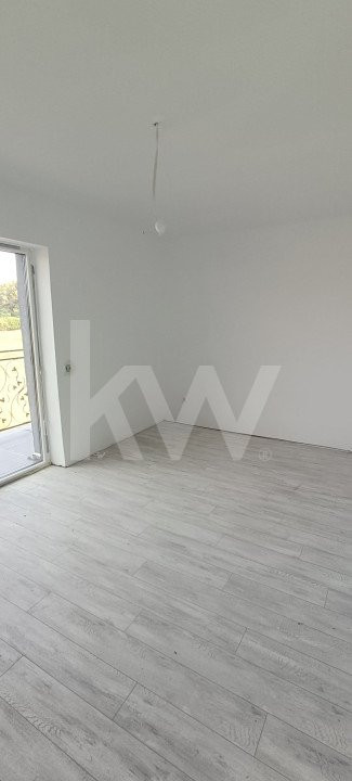 Casa tip duplex de vanzare zona Tropini-Rasinari