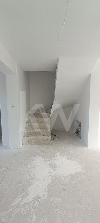Casa tip duplex de vanzare zona Tropini-Rasinari
