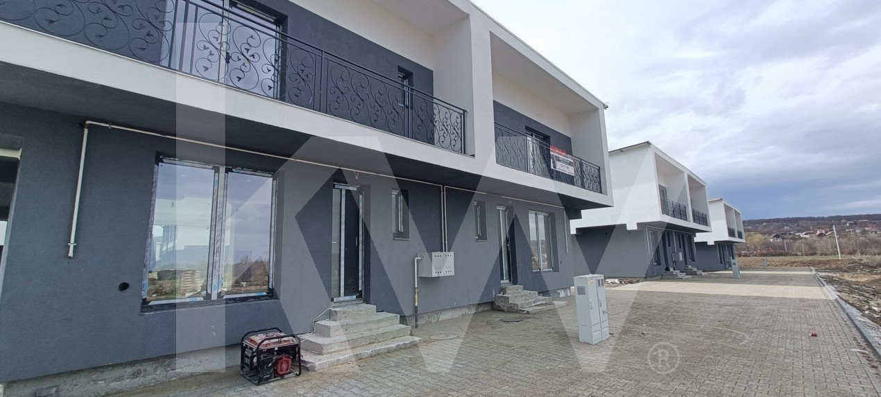 Casa tip duplex de vanzare zona Tropini-Rasinari