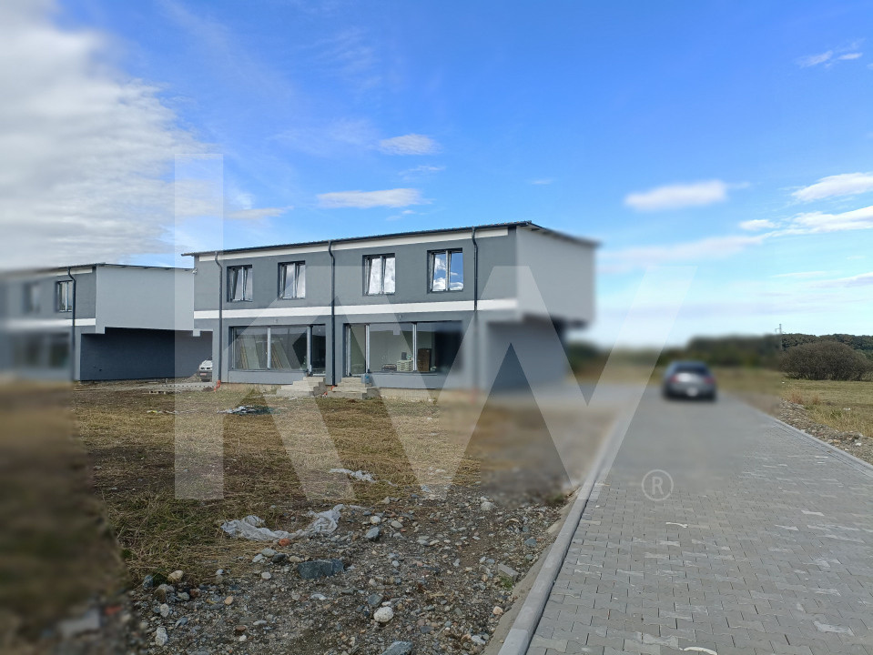 Casa tip duplex de vanzare zona Tropini-Rasinari