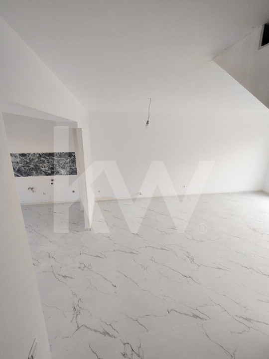 Casa tip duplex de vanzare zona Tropini-Rasinari