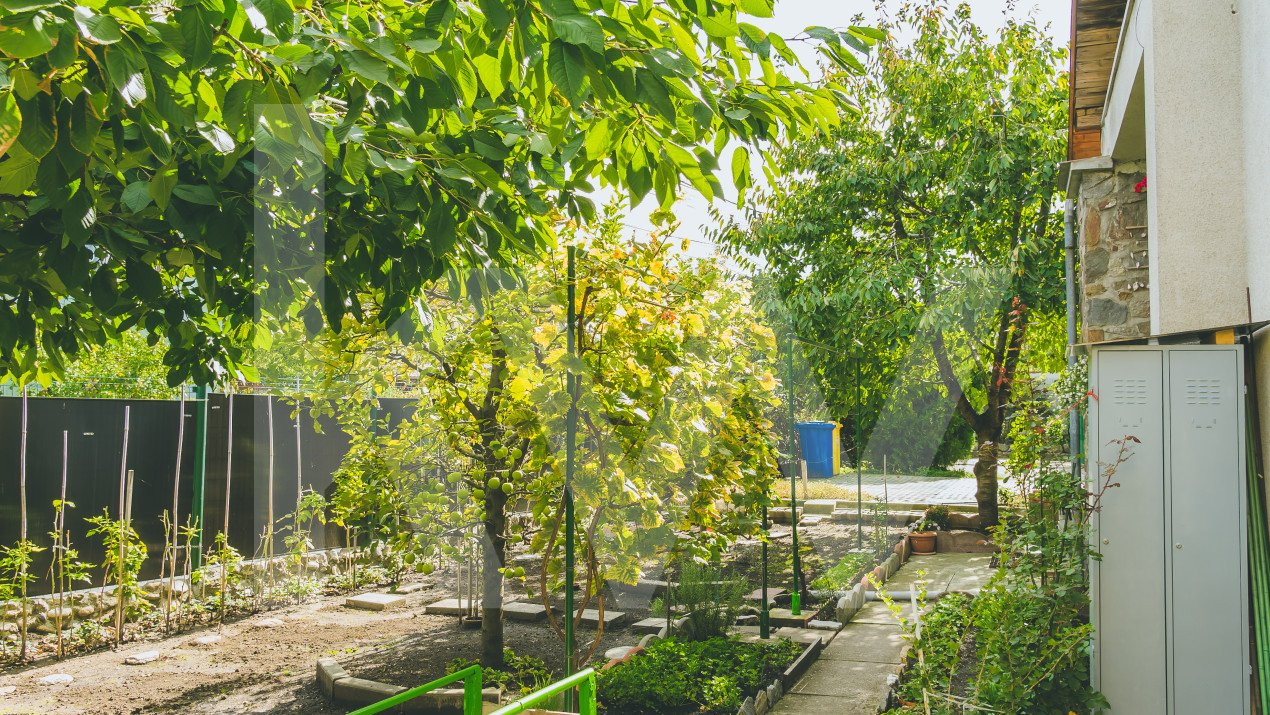 Casă single de vânzare în zona Școala Militară - Ștrand - teren 575 mp