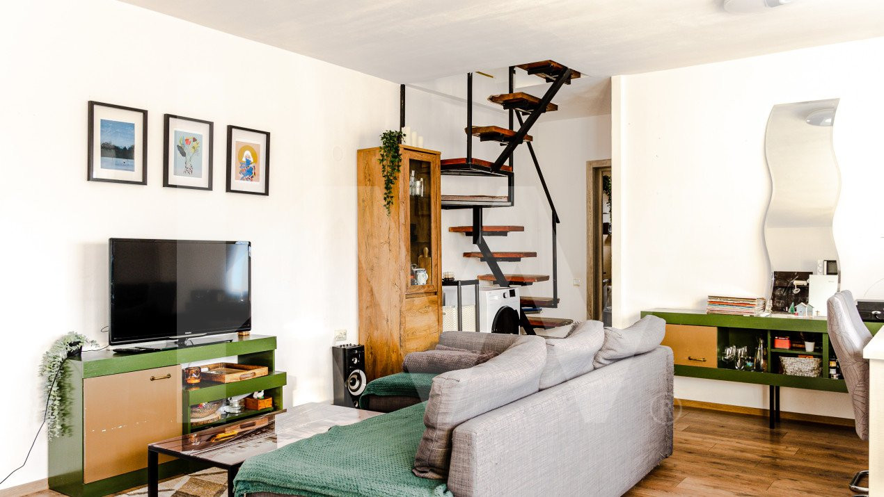 Apartament tip mansardă, 4 camere, pe 2 niveluri - Terezian, Sibiu