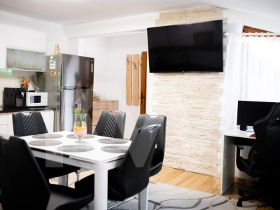 2 Apartamente la casa - 5 camere - Investiție sau Locuință-Ultracentral-Sibiu