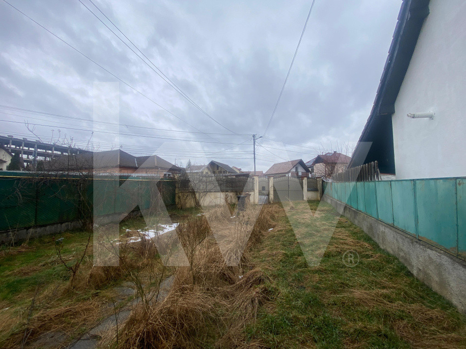 Casa cu teren 507 mp - Zona Piata Sadu