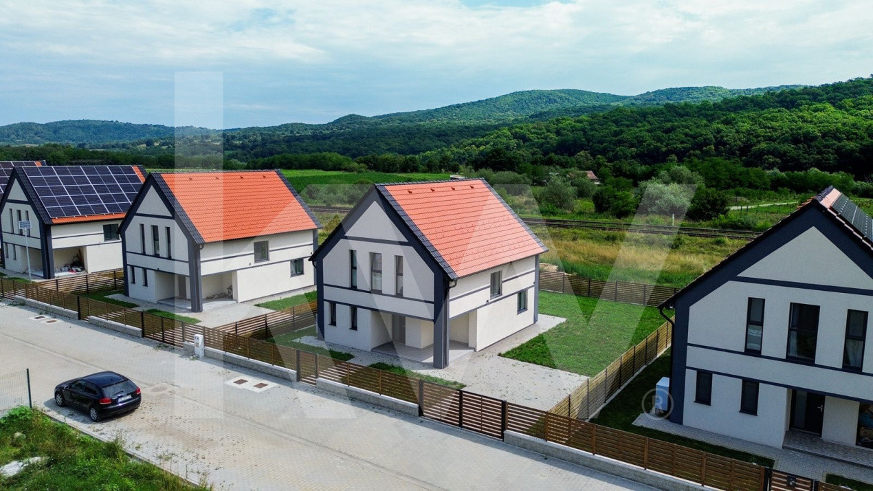 Casa de vanzare in Sibiu, 4 camere - Talmaciu