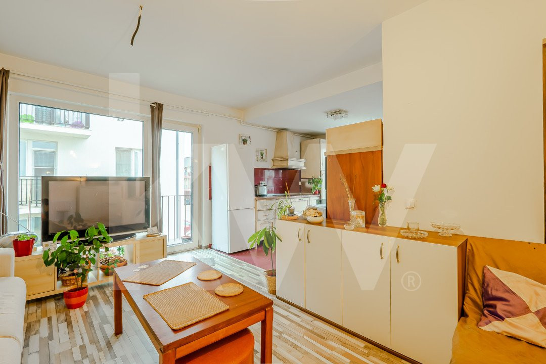 Apartament mic, dar gata să fie mare în viața ta! 