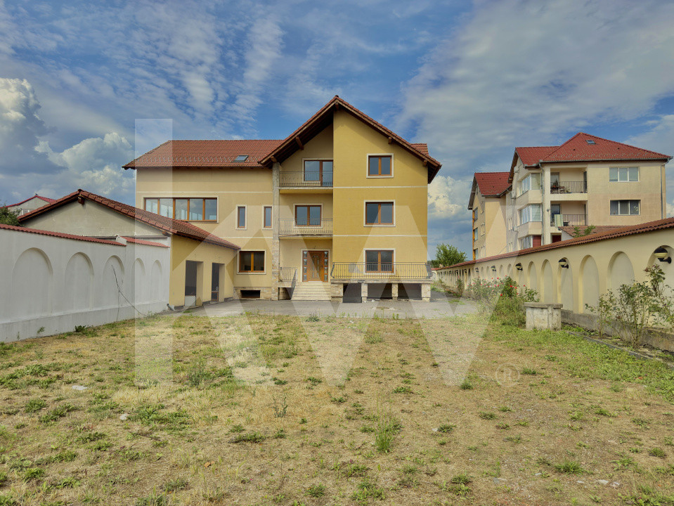 Casa pe 4 Niveluri - Ideală pentru Afaceri sau Reședință Exclusivistă