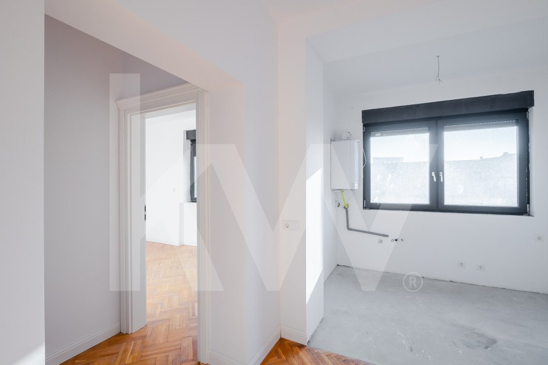 Apartament la casă de vânzare în Parcul Sub Arini 