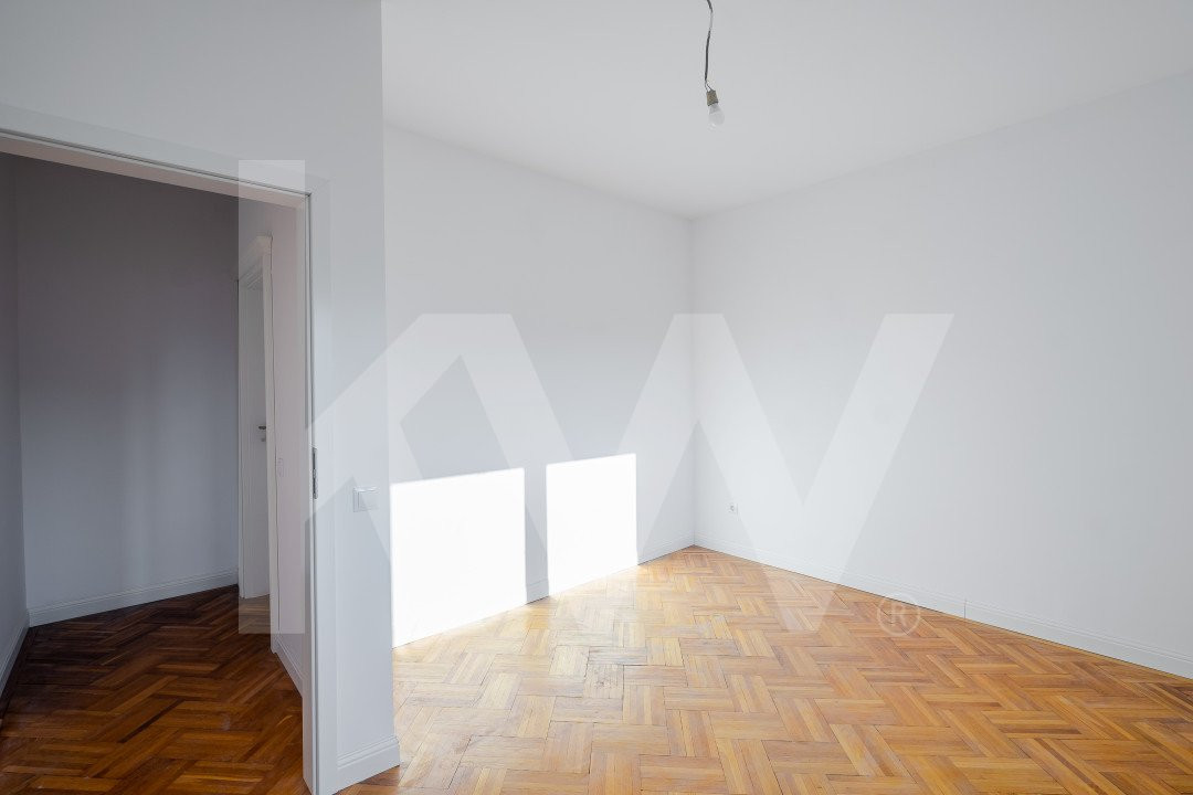 Apartament la casă de vânzare în Parcul Sub Arini 