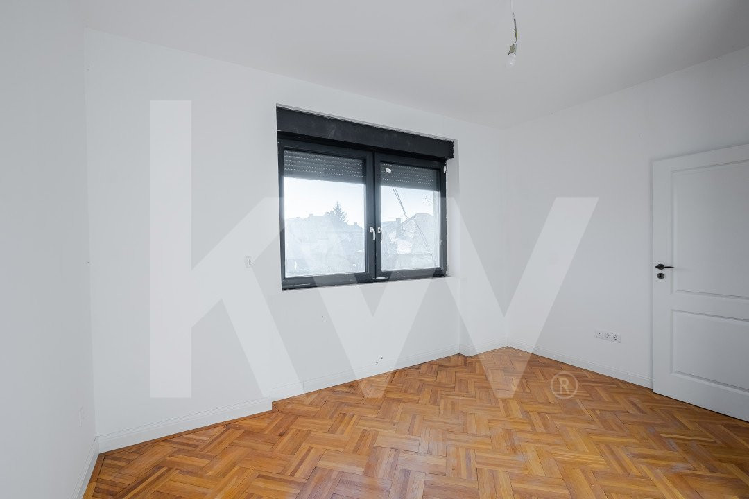 Apartament la casă de vânzare în Parcul Sub Arini 