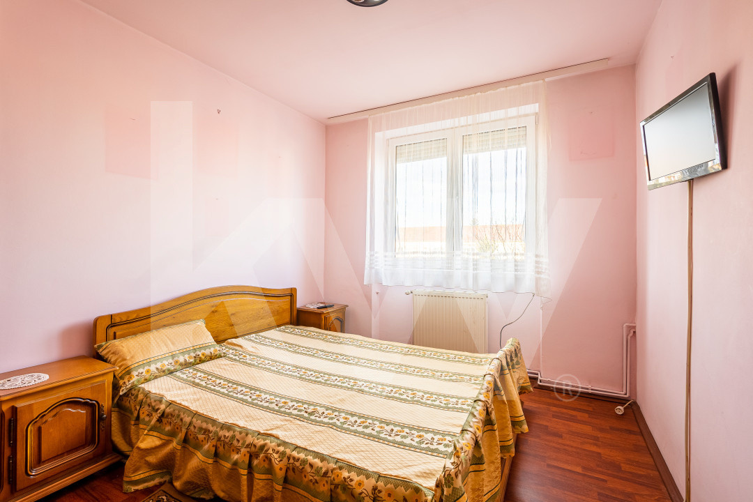 Apartament cu 4 camere de vânzare - Str. Luptei