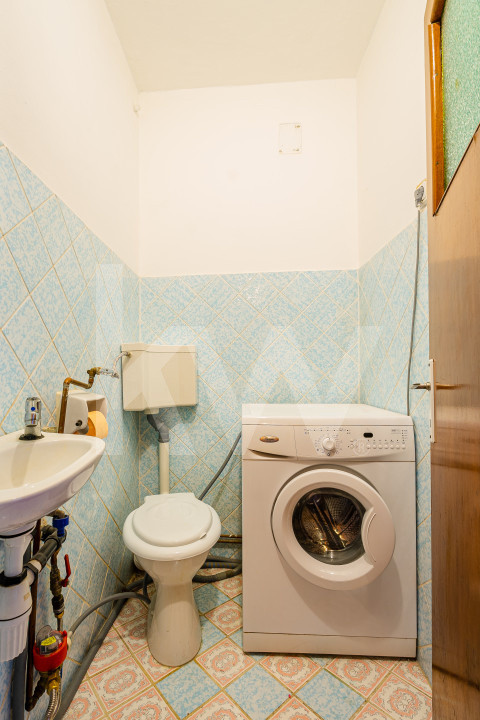 Apartament cu 4 camere de vânzare - Str. Luptei