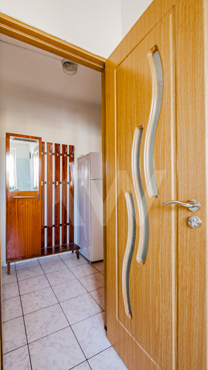 Apartament cu 4 camere de vânzare - Str. Luptei