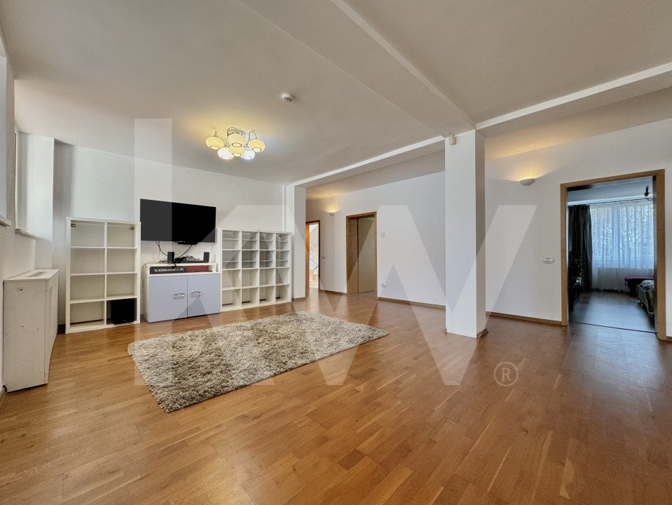 Vila superbă în Parcul Sub Arini – Ideală pentru Rezidență sau Business