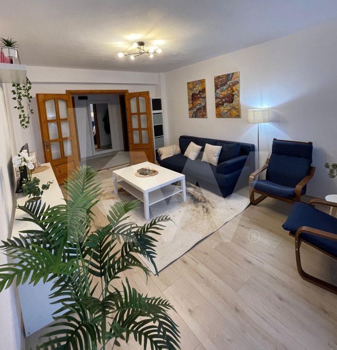 Apartament modern, 3 camere, 2 bai, etaj intermediarstr. Lunga