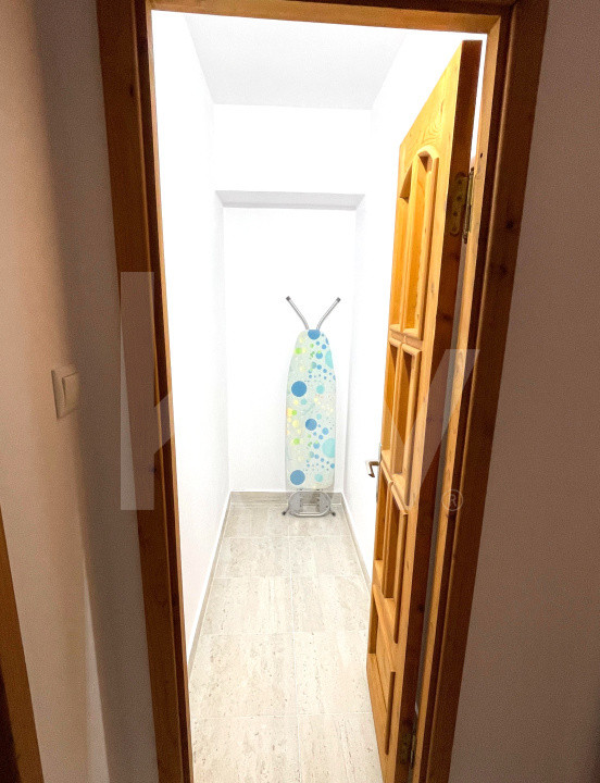 Apartament modern, 3 camere, 2 bai, etaj intermediarstr. Lunga