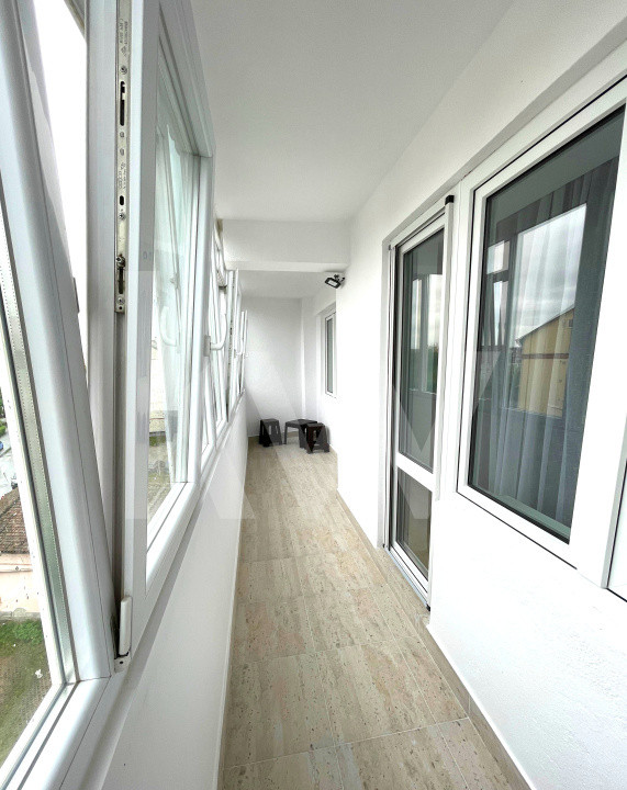 Apartament modern, 3 camere, 2 bai, etaj intermediarstr. Lunga