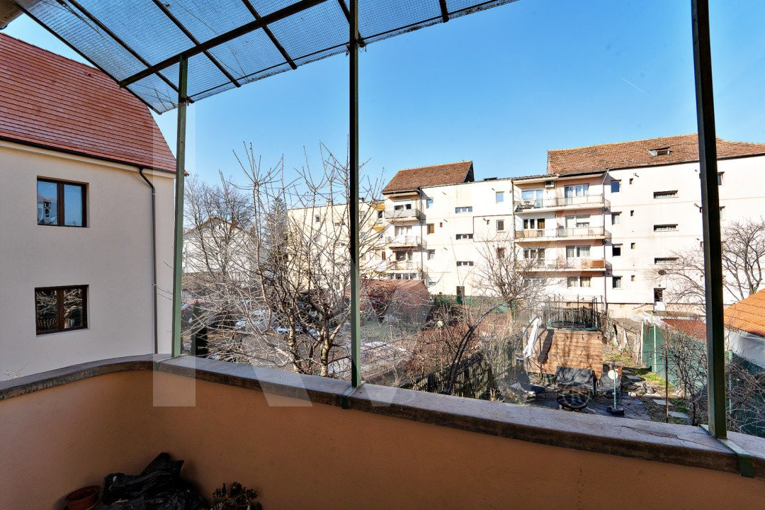 Casă pe un singur nivel, 85 mp, pod și pivniță +curte. Zona Sub Arini