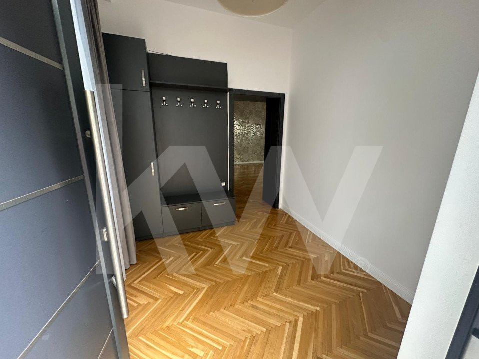 Apartament 140 mp de inchiriat
