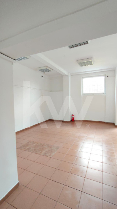 SPATIU COMERCIAL DE INCHIRIAT VALEA AURIE