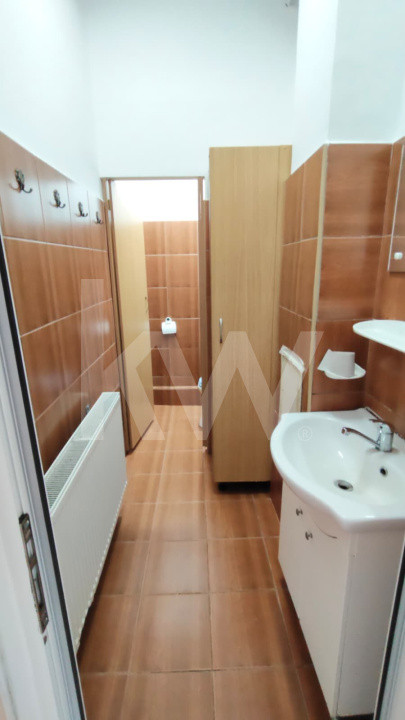 SPATIU COMERCIAL DE INCHIRIAT VALEA AURIE