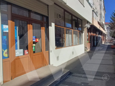 SPATIU COMERCIAL DE INCHIRIAT VALEA AURIE