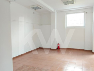 SPATIU COMERCIAL DE INCHIRIAT VALEA AURIE