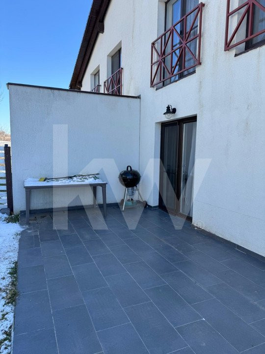 Casă Modernă în Cartierul Bavaria, in Mijlocul Naturii 