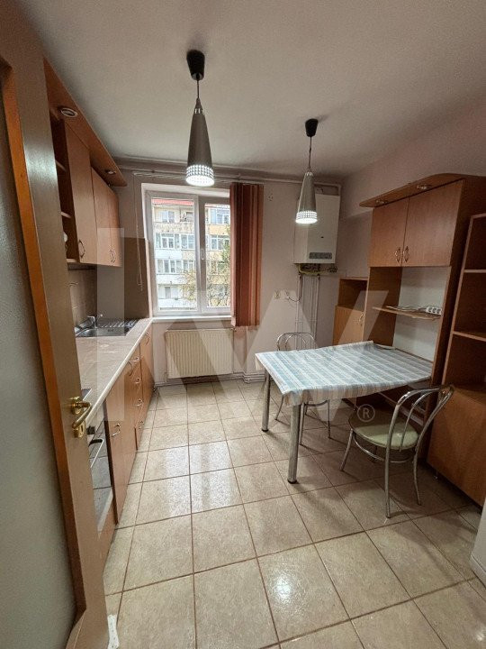 Apartament 3 camere de închiriat  - zona Rahovei