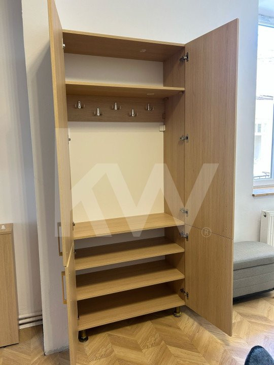 Apartament 3 camere de vânzare - Zona 9 Mai