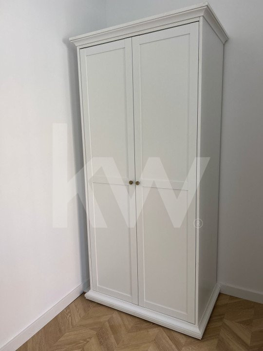 Apartament 3 camere de vânzare - Zona 9 Mai