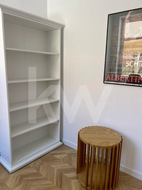 Apartament 3 camere de vânzare - Zona 9 Mai