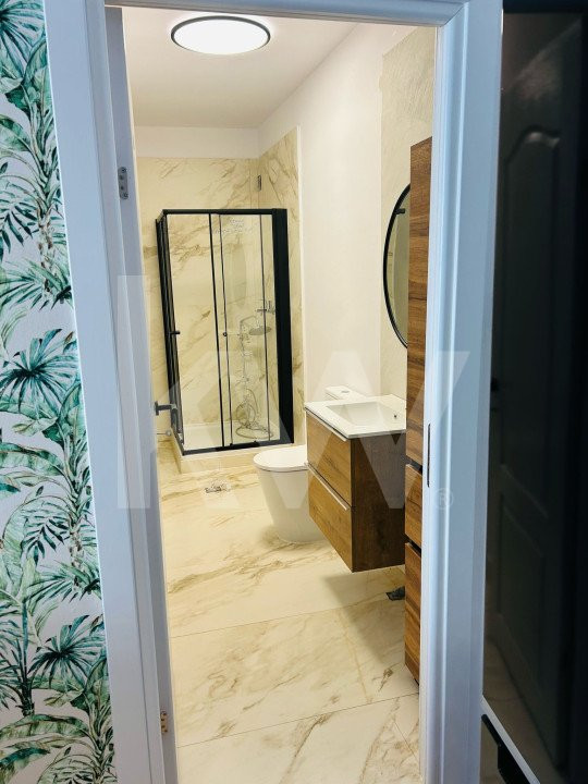 Apartament 3 camere de vânzare - Zona 9 Mai