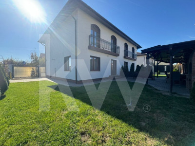 Casa tip duplex - 4 camere - cu grădină si loc de grătar - Selimbar