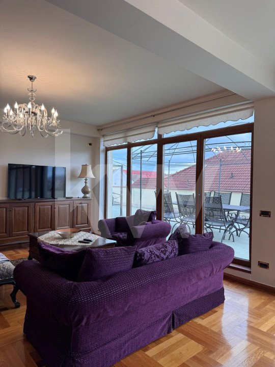 🌇 Exclusivist și spectaculos – Penthouse de închiriat cu terasă panoramică!