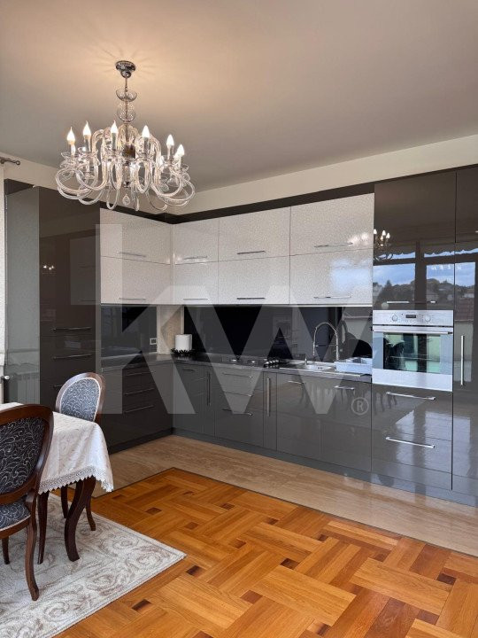 🌇 Exclusivist și spectaculos – Penthouse de închiriat cu terasă panoramică!