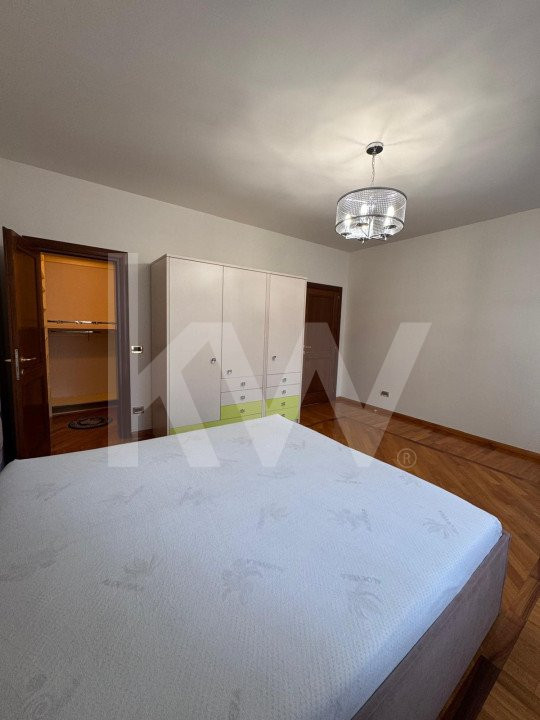 🌇 Exclusivist și spectaculos – Penthouse de închiriat cu terasă panoramică!