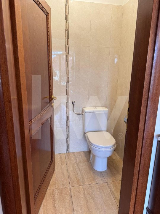 🌇 Exclusivist și spectaculos – Penthouse de închiriat cu terasă panoramică!