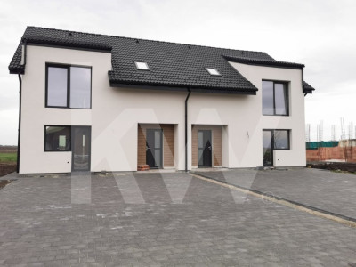 Casă tip Duplex Nouă de Vânzare | 4 Camere | Curte Spațioasă | Zonă Verde