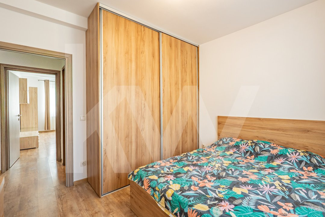 Apartament luminos cu 2 camere, etaj 1, parcare și loc de joacă privat