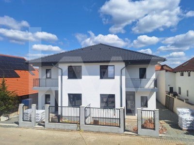 Duplex cu 4 camere, 180 mp teren liber - zona Brana, Şelimbăr