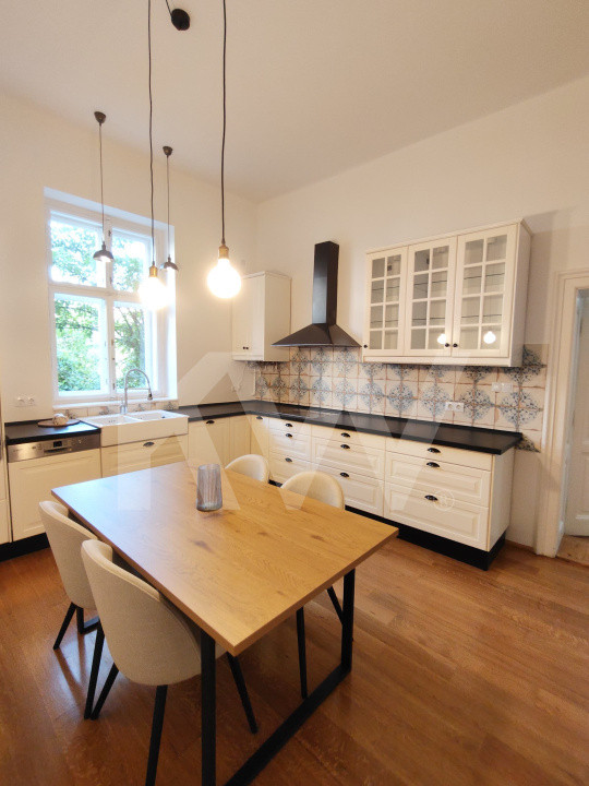 Apartament  modern de inchiriat la casa