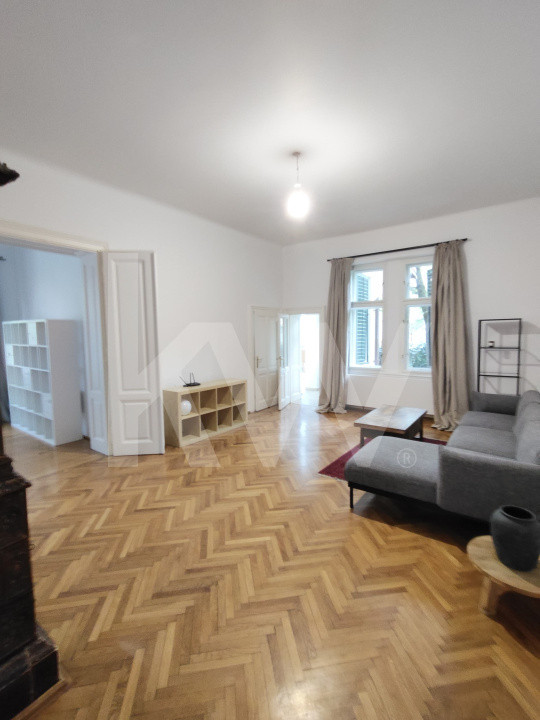 Apartament  modern de inchiriat la casa