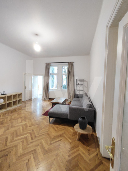 Apartament  modern de inchiriat la casa