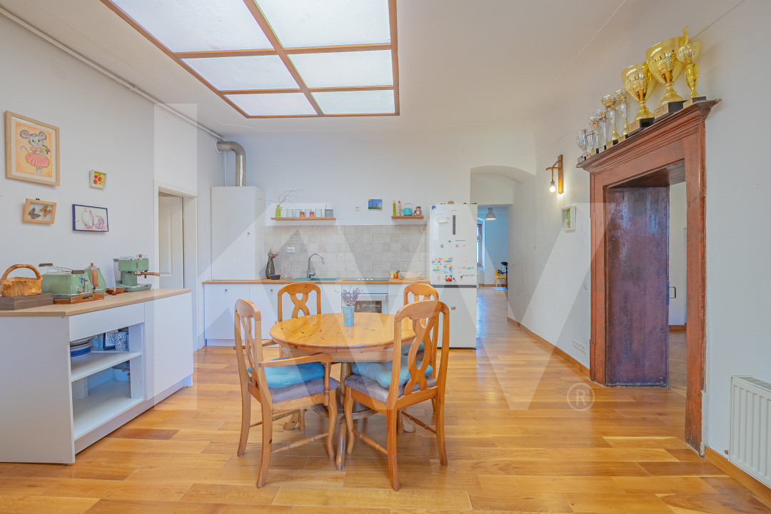 Apartament de Poveste în Inima Sibiului – Str. Mitropoliei 
