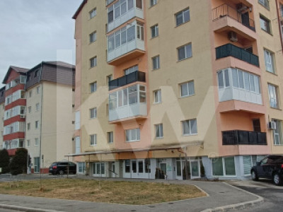 De Vânzare – Apartament amenajat la demisol înalt, Cartierul Ștrand, Sibiu