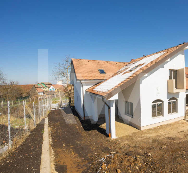 Casă cu teren generos, 5 camere, 3 bai, Sura Mica - Sibiu