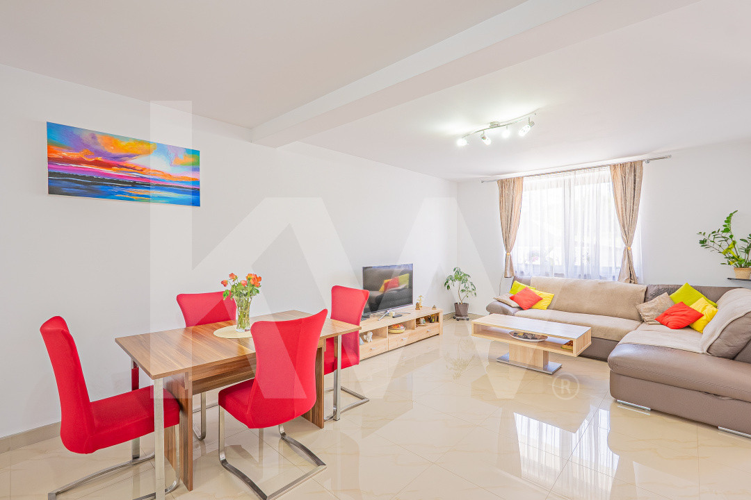 Casă 4 camere, 188 mp curte - Cartier Guşteriţa, Sibiu