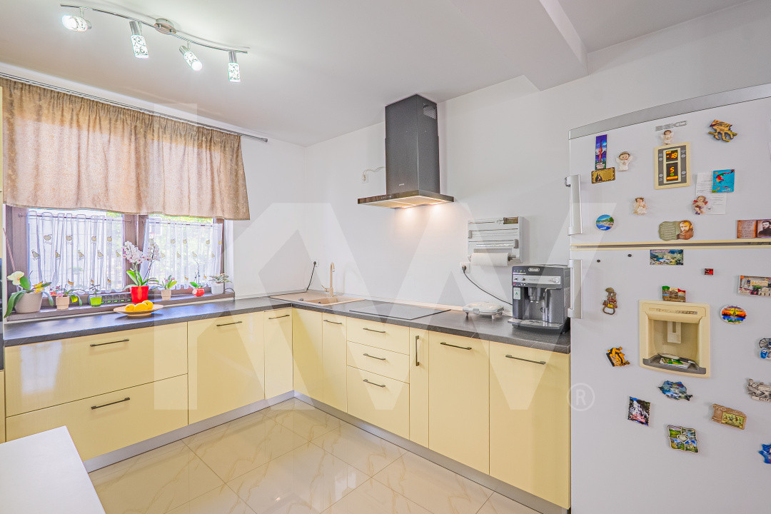 Casă 4 camere, 188 mp curte - Cartier Guşteriţa, Sibiu